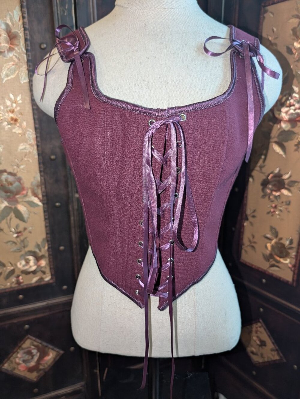Scarlet Darkness NWT Plum Lace Up Stays Corset Top Renaissance Ren Faire Size 6